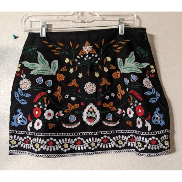 Zara BBWM Black Floral Embroidered Bohemian Mini Skirt Large - Picture 5 of 8